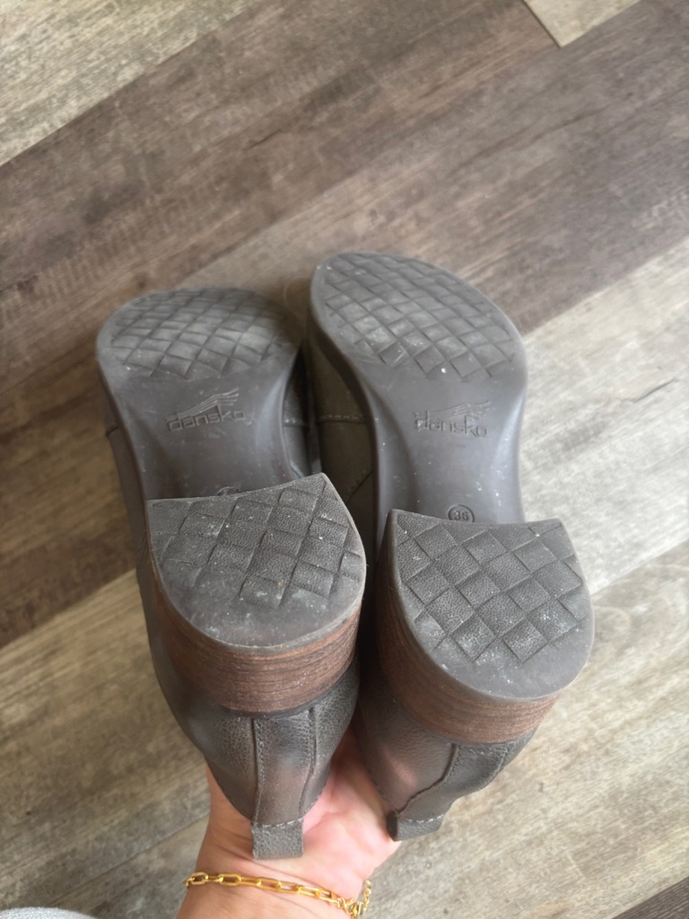 Dansko Women’s Lola Ankle Boots - Picture 3 of 3